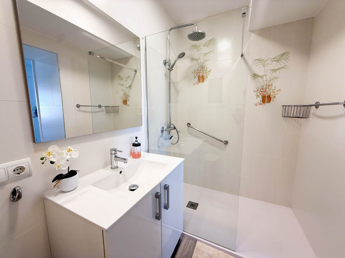 Appartement te koop in Marbella | 4 slaapkamers H5471794
