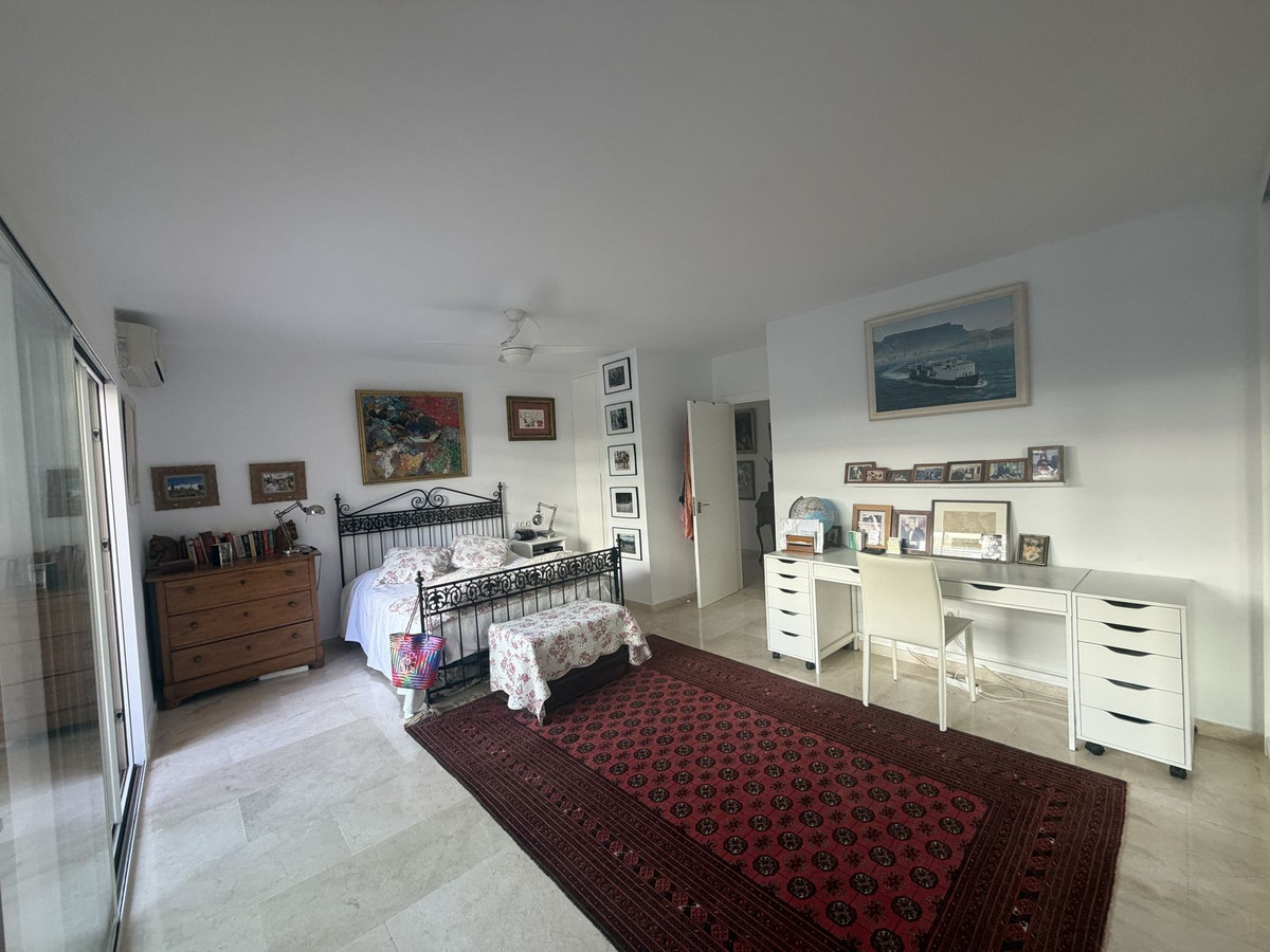Appartement te koop in Marbella | 3 slaapkamers H5472046
