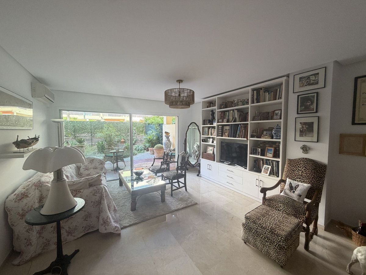 Appartement te koop in Marbella | 3 slaapkamers H5472046