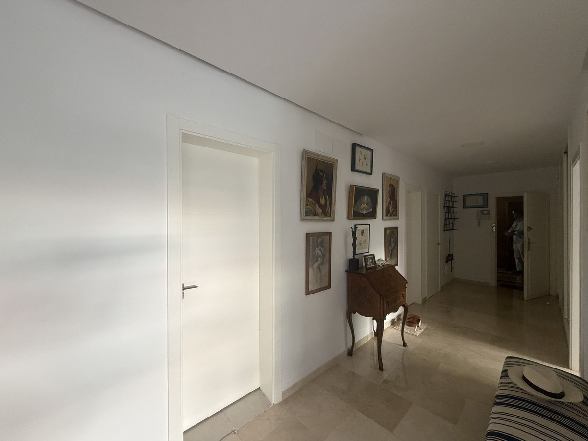 Appartement te koop in Marbella | 3 slaapkamers H5472046