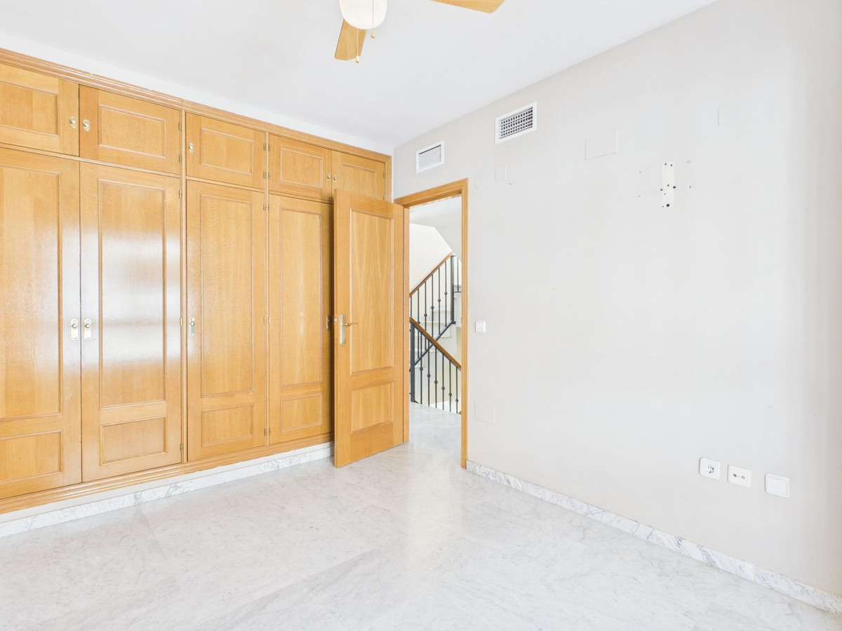 Appartement te koop in Marbella | 4 slaapkamers H5472127
