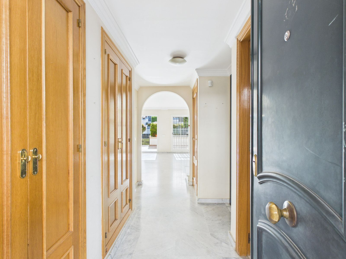 Appartement te koop in Marbella | 4 slaapkamers H5472127