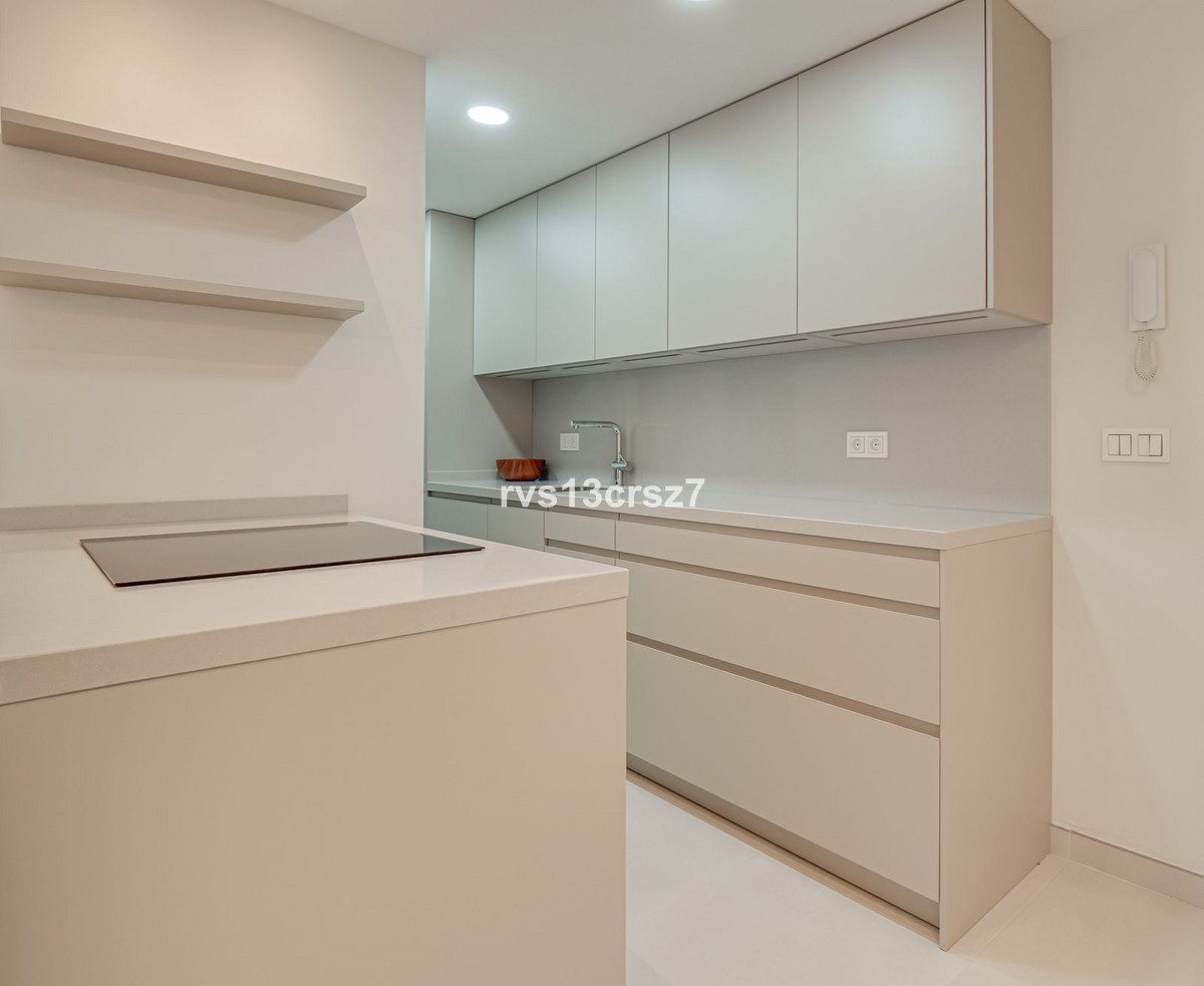 Appartement te koop in Marbella | 2 slaapkamers H5472928