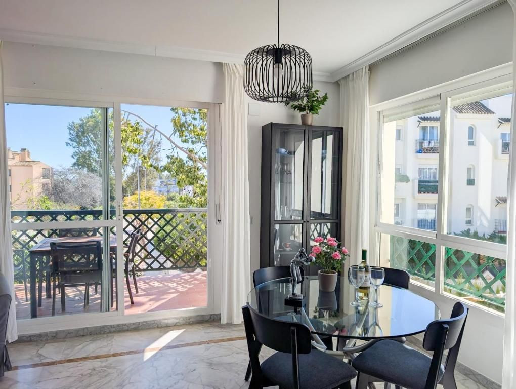 Appartement te koop in Marbella | 2 slaapkamers H5477782
