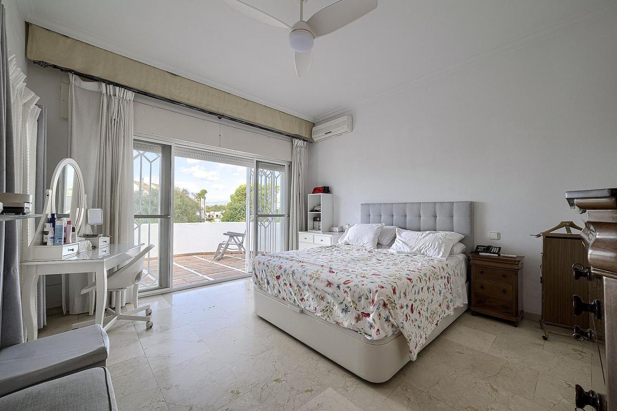 Duplex te koop in Marbella | 5 slaapkamers H5478139