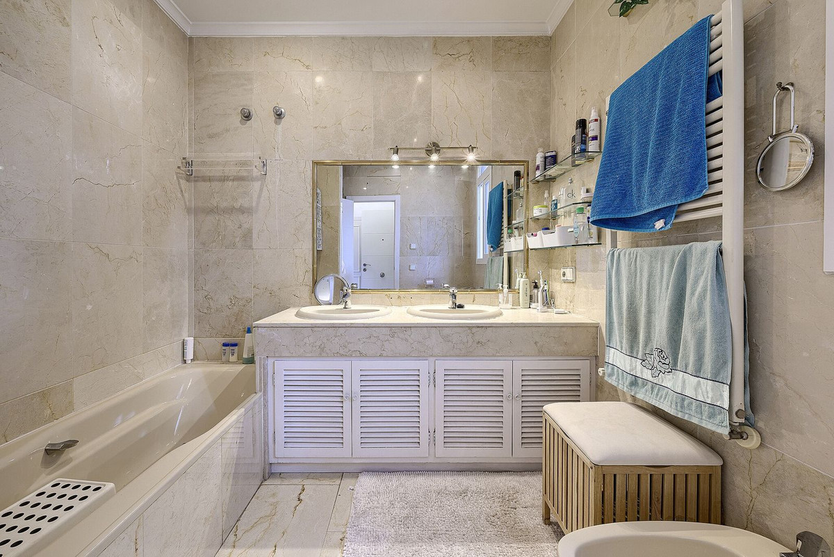 Duplex te koop in Marbella | 5 slaapkamers H5478139