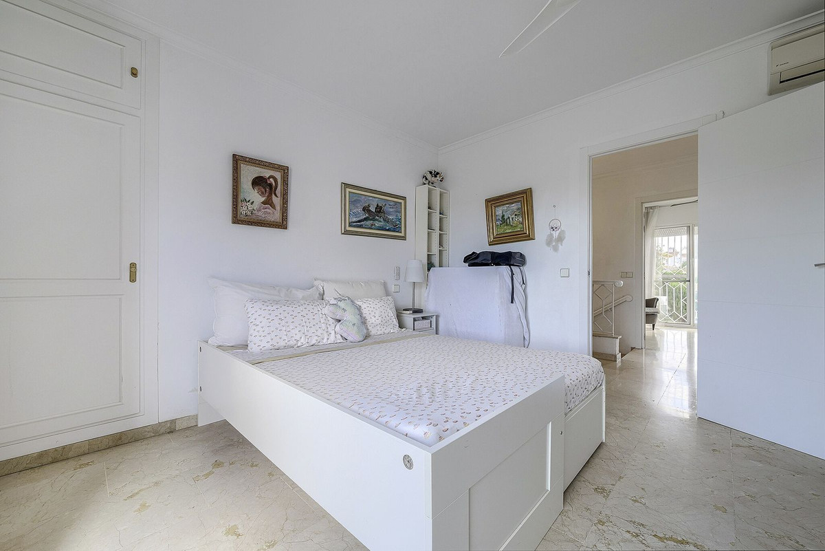 Duplex te koop in Marbella | 5 slaapkamers H5478139