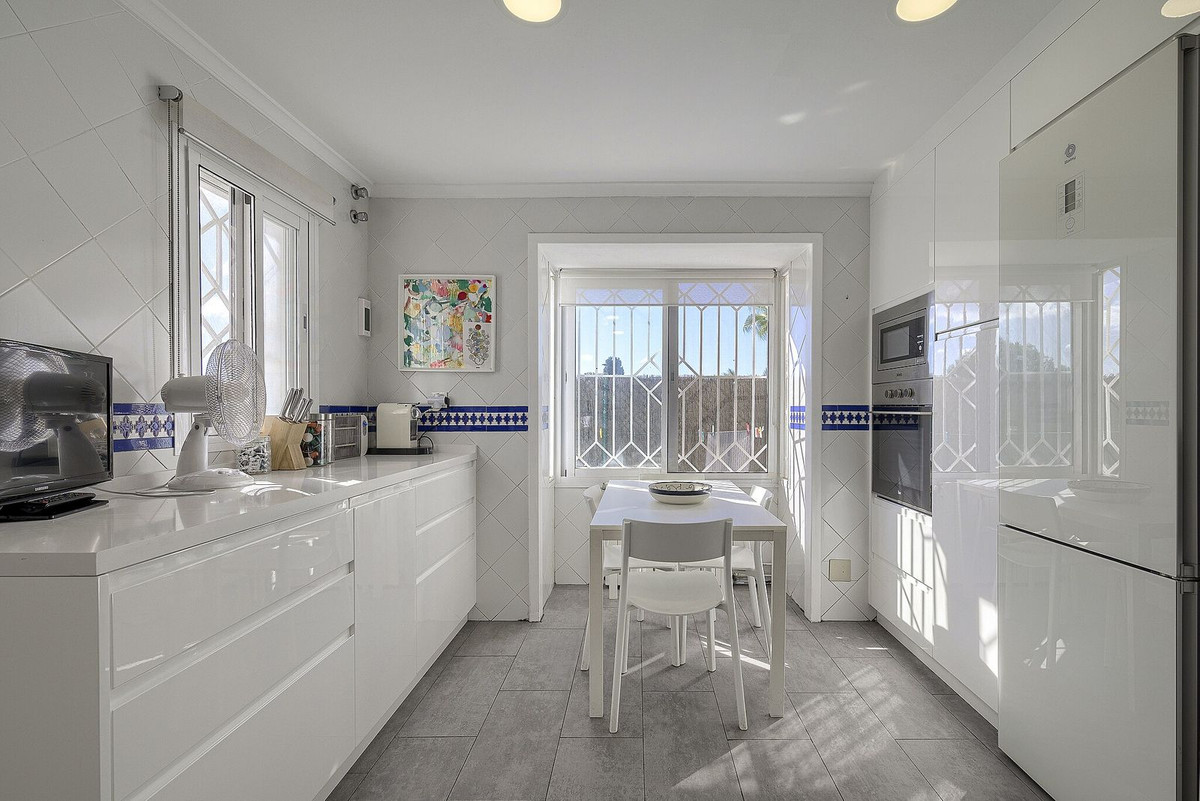 Duplex te koop in Marbella | 5 slaapkamers H5478139