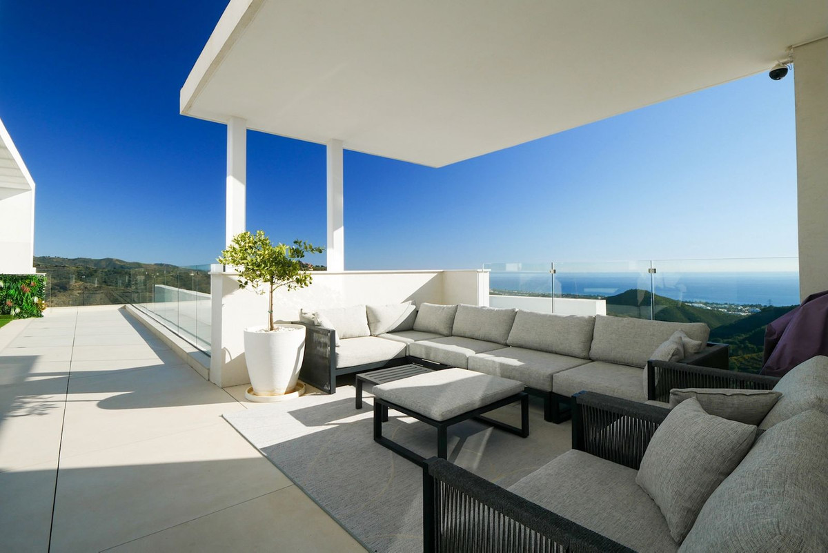 Penthouse te koop in Marbella | 3 slaapkamers H5491675