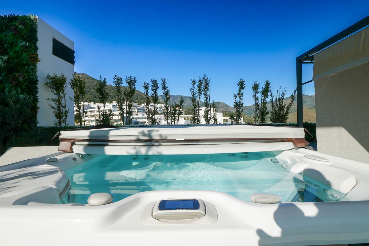 Penthouse te koop in Marbella | 3 slaapkamers H5491675