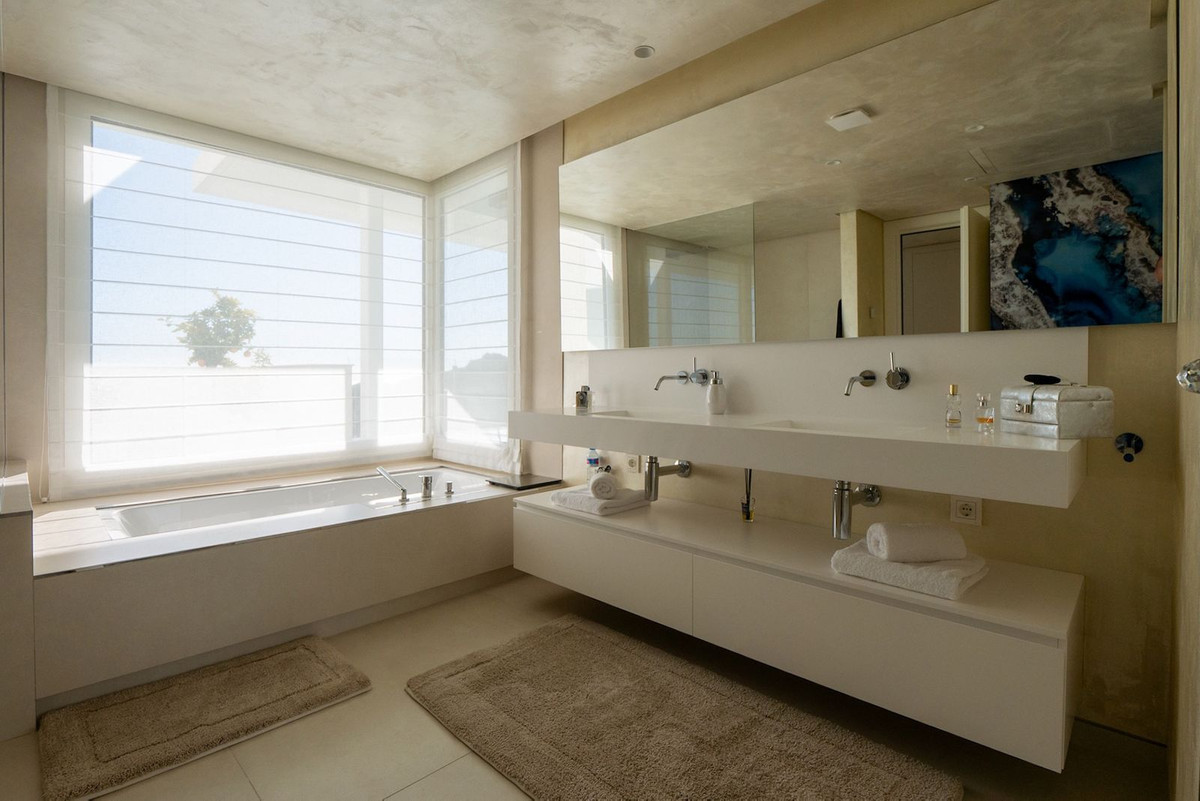 Penthouse te koop in Marbella | 3 slaapkamers H5491675