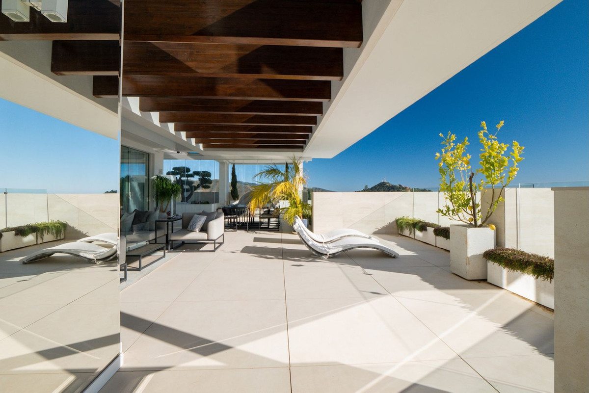 Penthouse te koop in Marbella | 3 slaapkamers H5491675