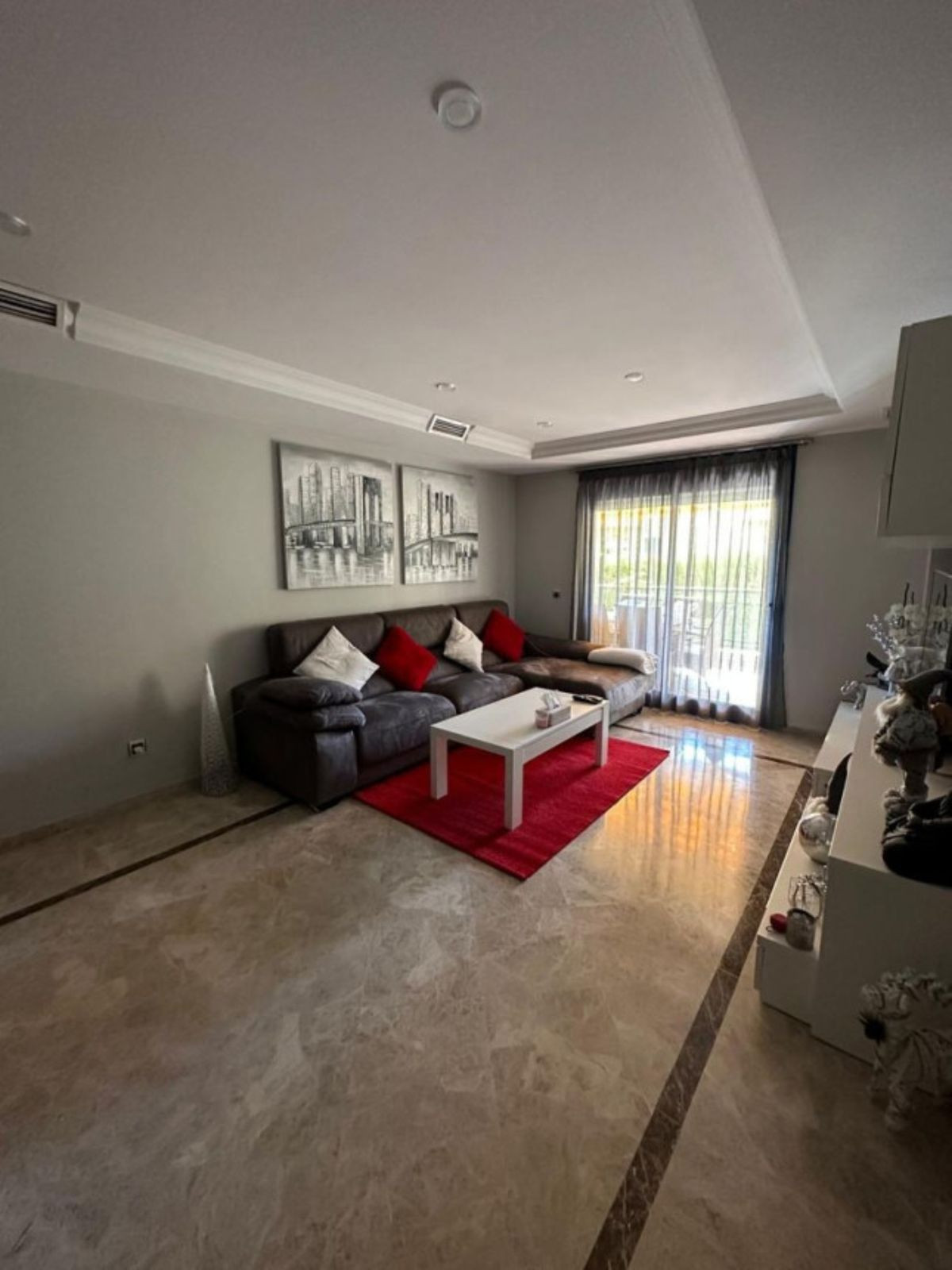Appartement te koop in Marbella | 3 slaapkamers H5491921