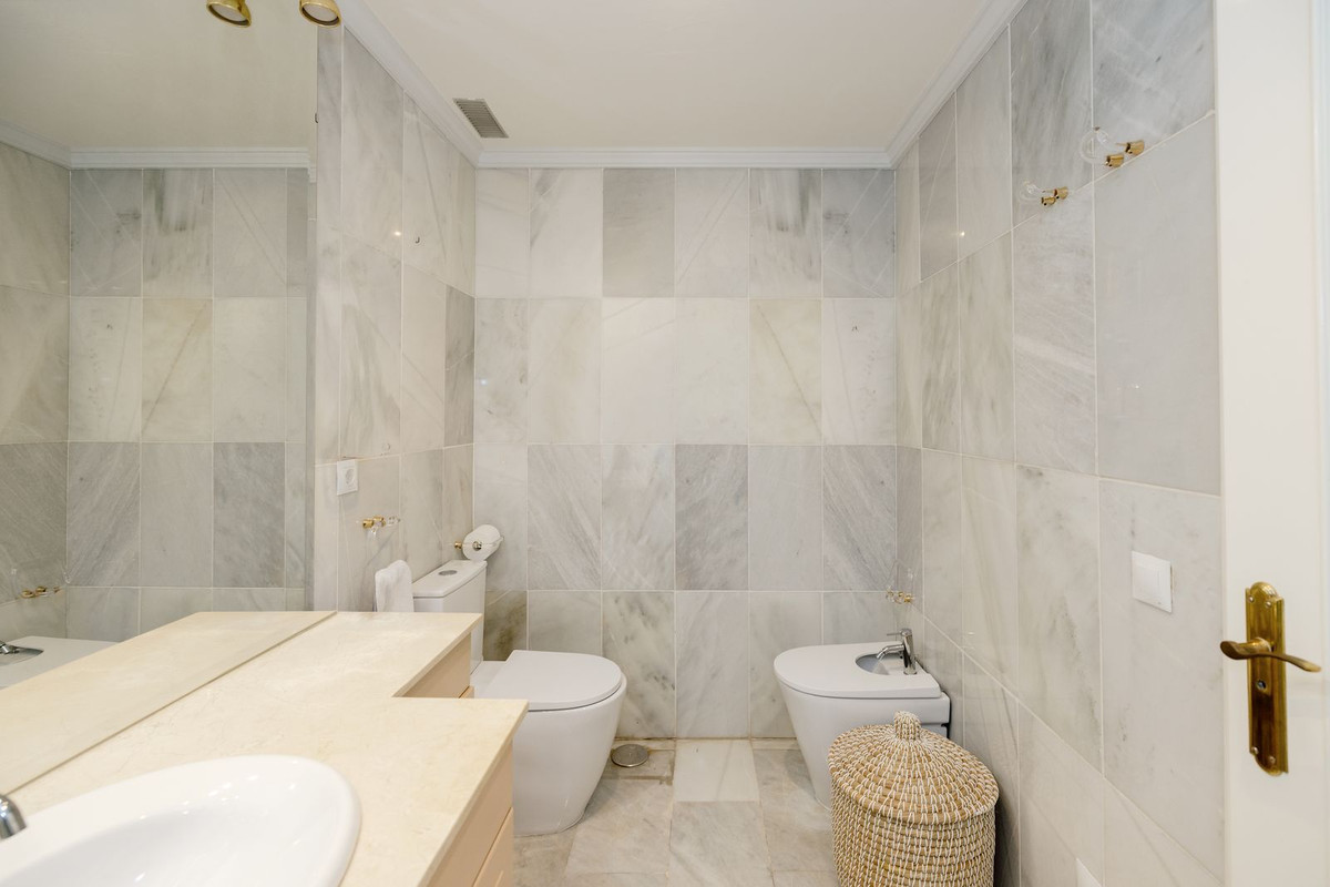 Appartement te koop in Marbella | 4 slaapkamers H5492311