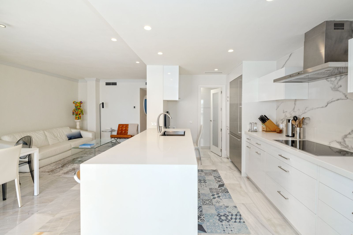 Appartement te koop in Marbella | 4 slaapkamers H5492311