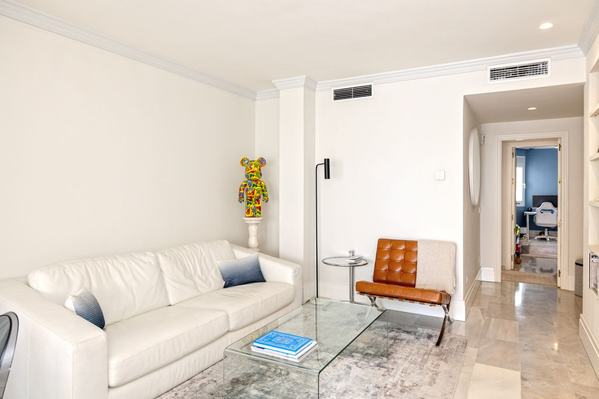 Appartement te koop in Marbella | 4 slaapkamers H5492311