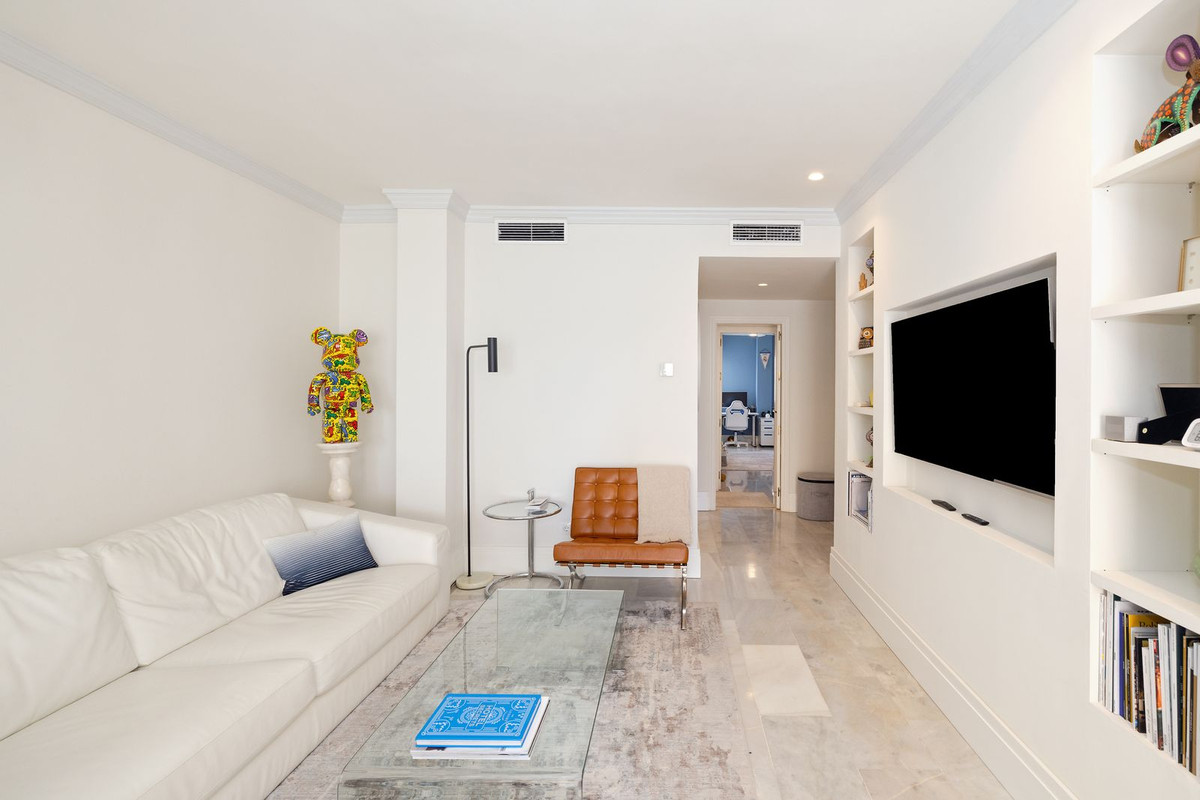 Appartement te koop in Marbella | 4 slaapkamers H5492311