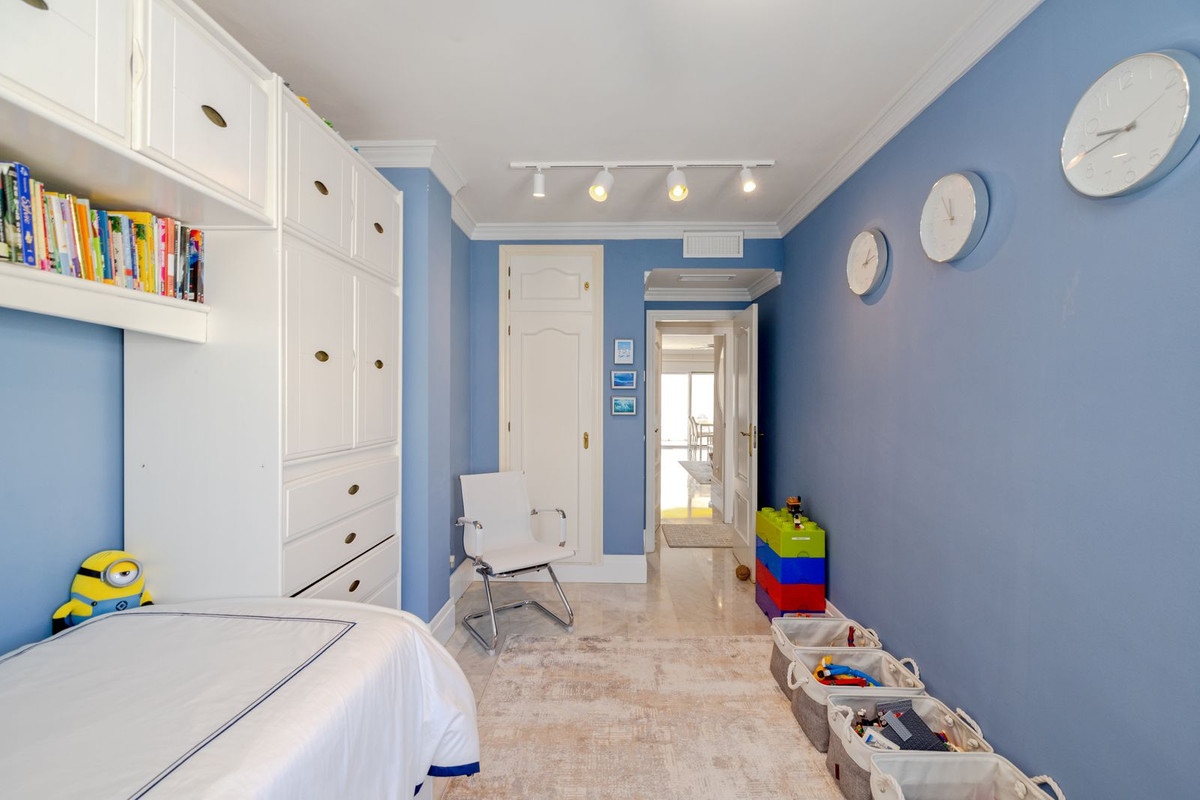 Appartement te koop in Marbella | 4 slaapkamers H5492311