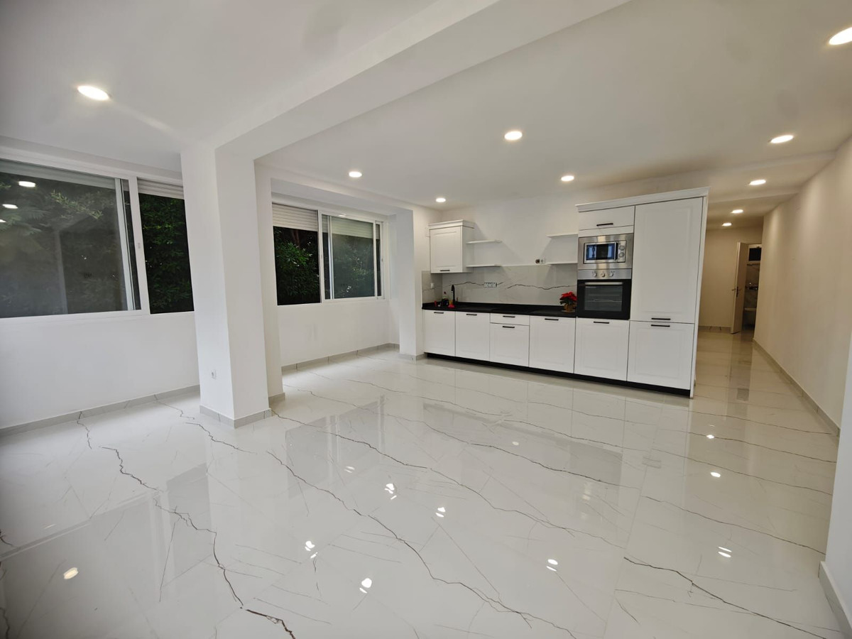Appartement te koop in Marbella | 2 slaapkamers H5494357