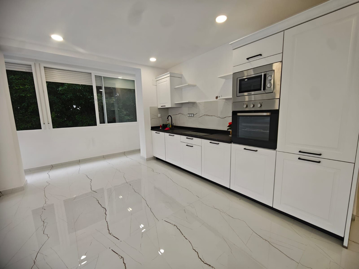 Appartement te koop in Marbella | 2 slaapkamers H5494357