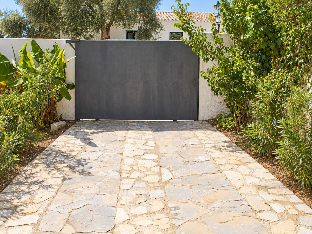 Huis te koop in Marbella | 4 slaapkamers H5495041