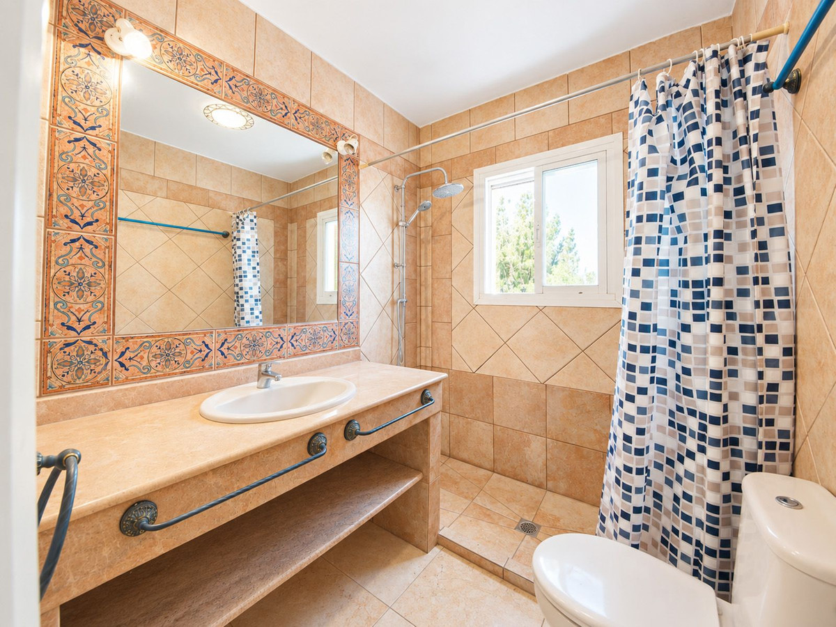 Huis te koop in Marbella | 4 slaapkamers H5495041