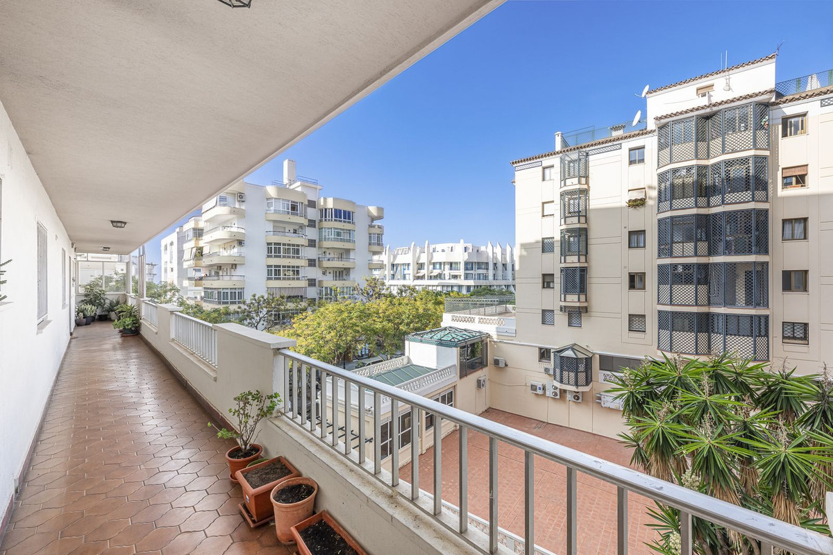 Appartement te koop in Marbella | 3 slaapkamers H5495128