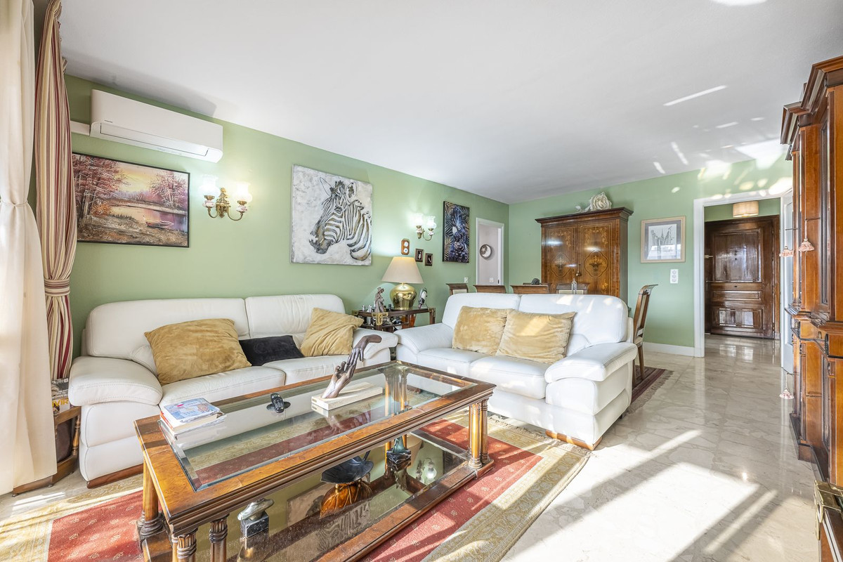 Appartement te koop in Marbella | 3 slaapkamers H5495128