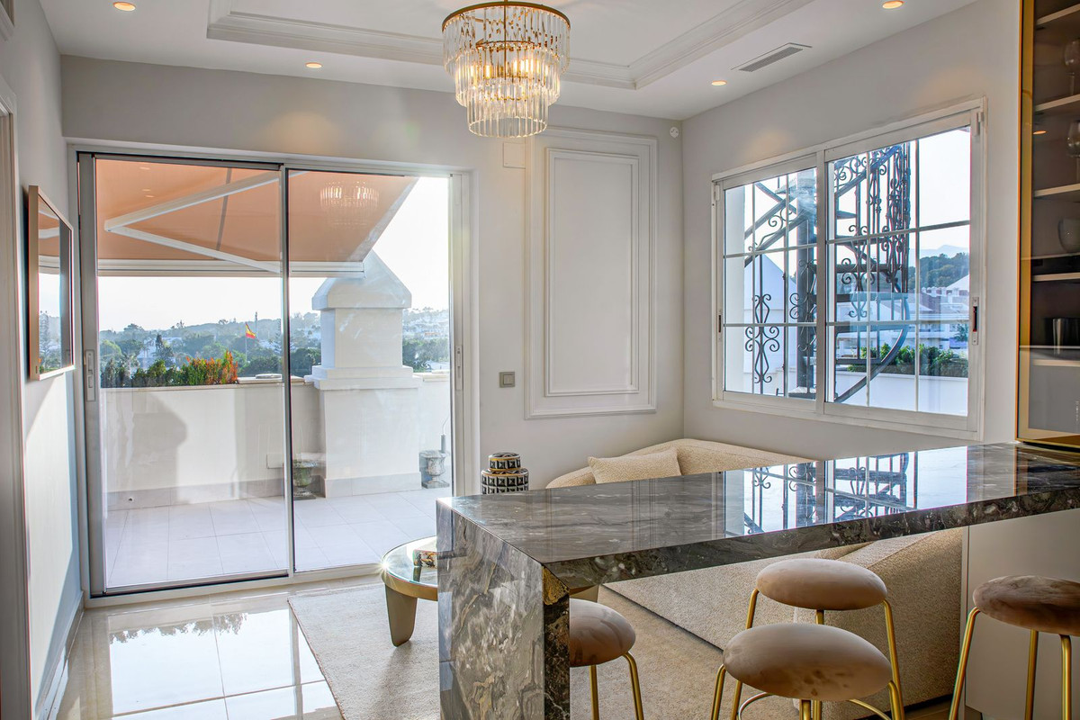 Penthouse te koop in Marbella | 2 slaapkamers H5502802