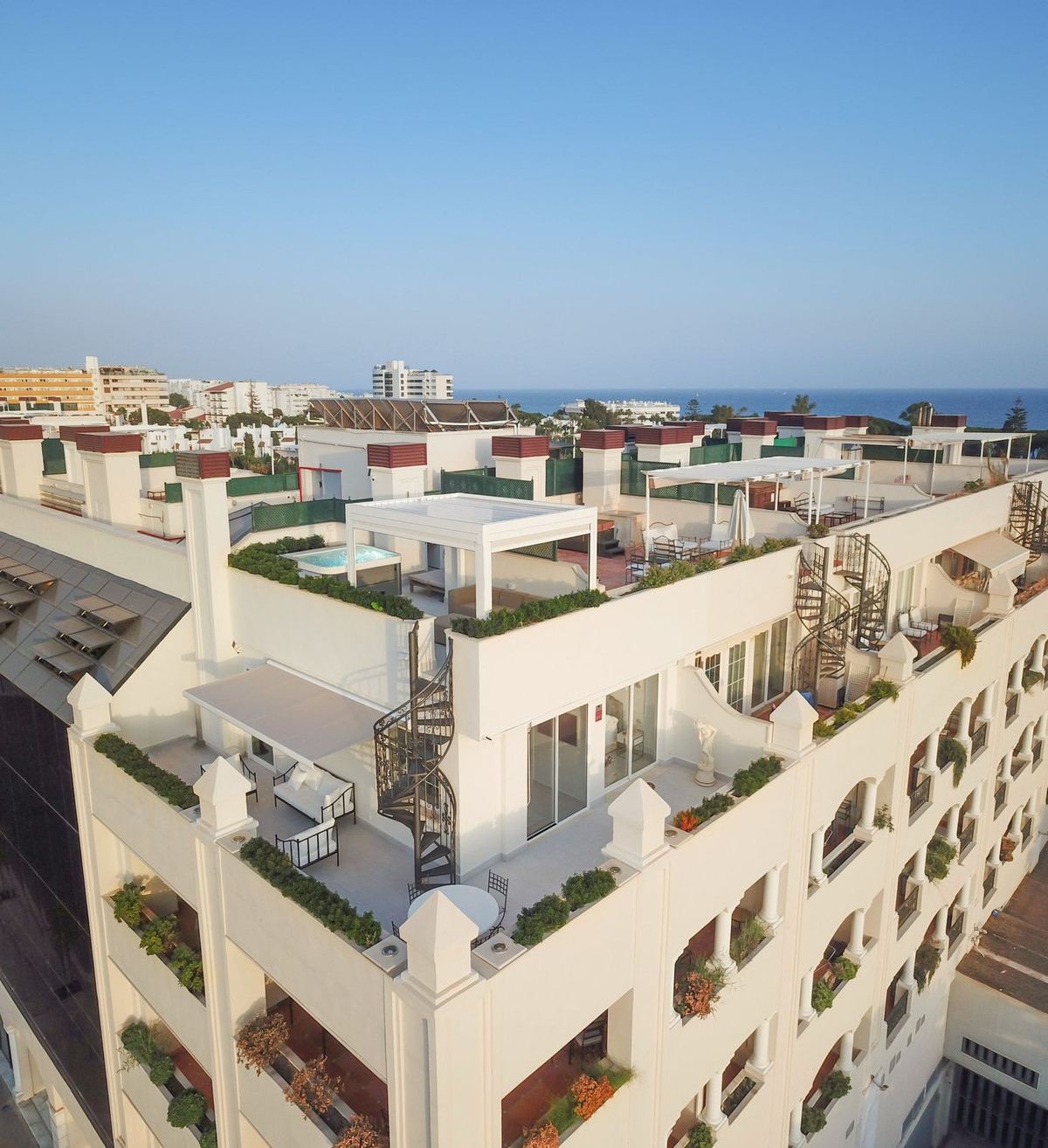 Penthouse te koop in Marbella | 2 slaapkamers H5502802