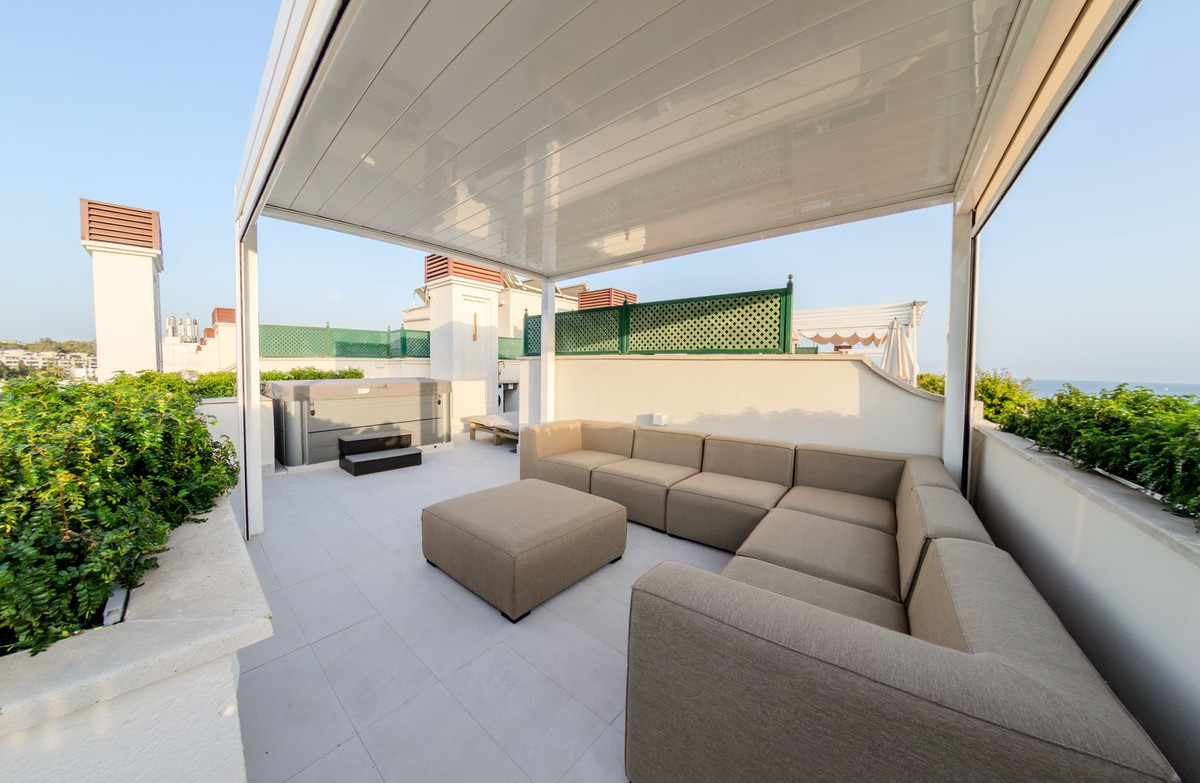 Penthouse te koop in Marbella | 2 slaapkamers H5502802