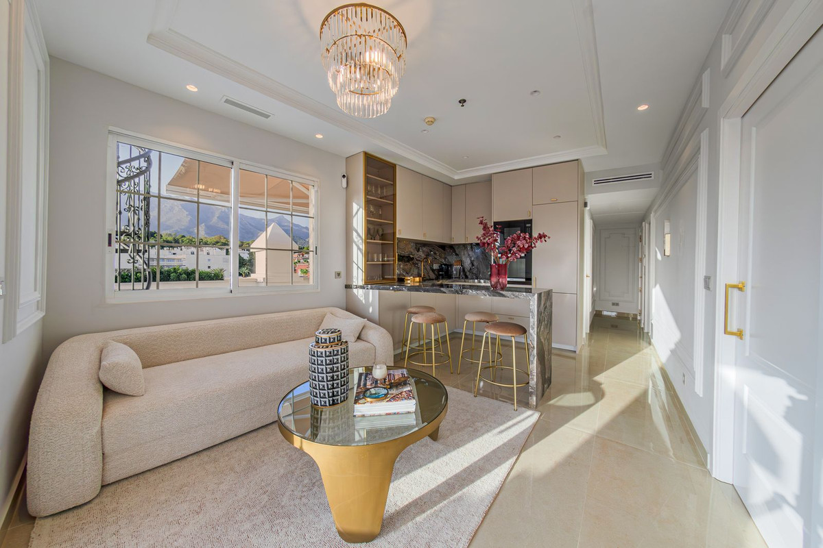 Penthouse te koop in Marbella | 2 slaapkamers H5502802