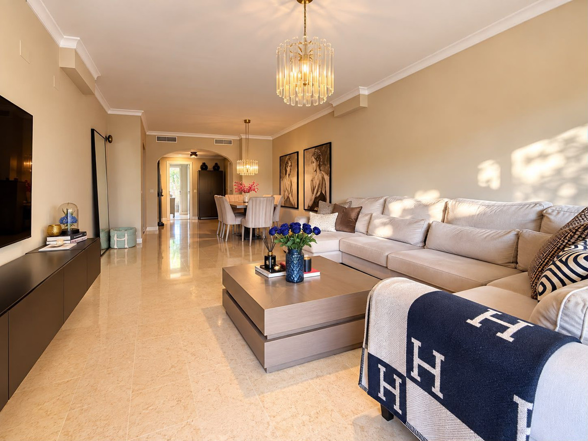 Appartement te koop in Marbella | 3 slaapkamers H5504635