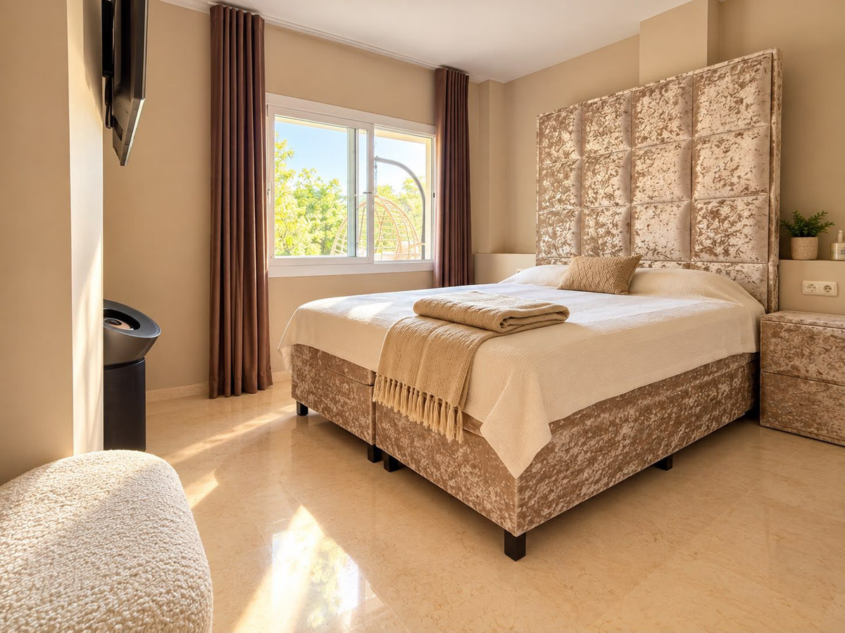 Appartement te koop in Marbella | 3 slaapkamers H5504635