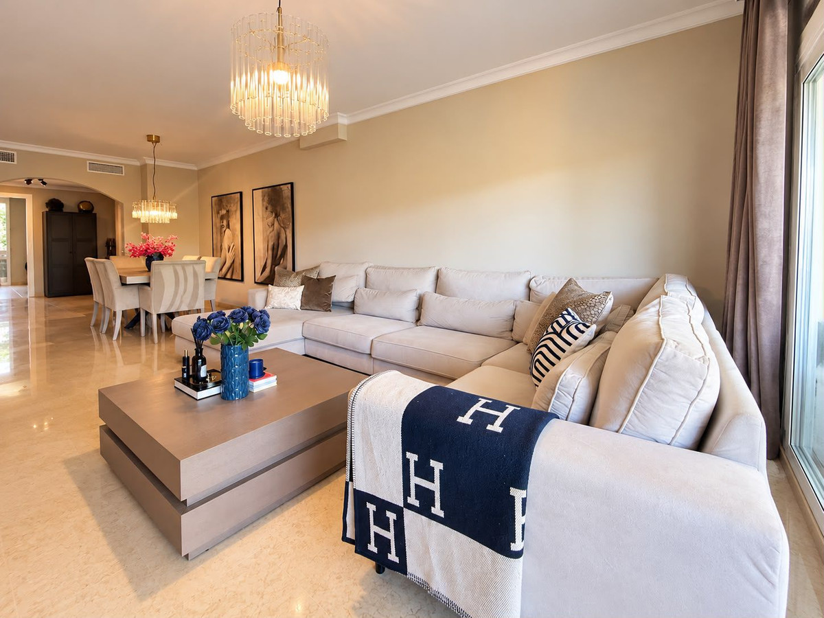 Appartement te koop in Marbella | 3 slaapkamers H5504635