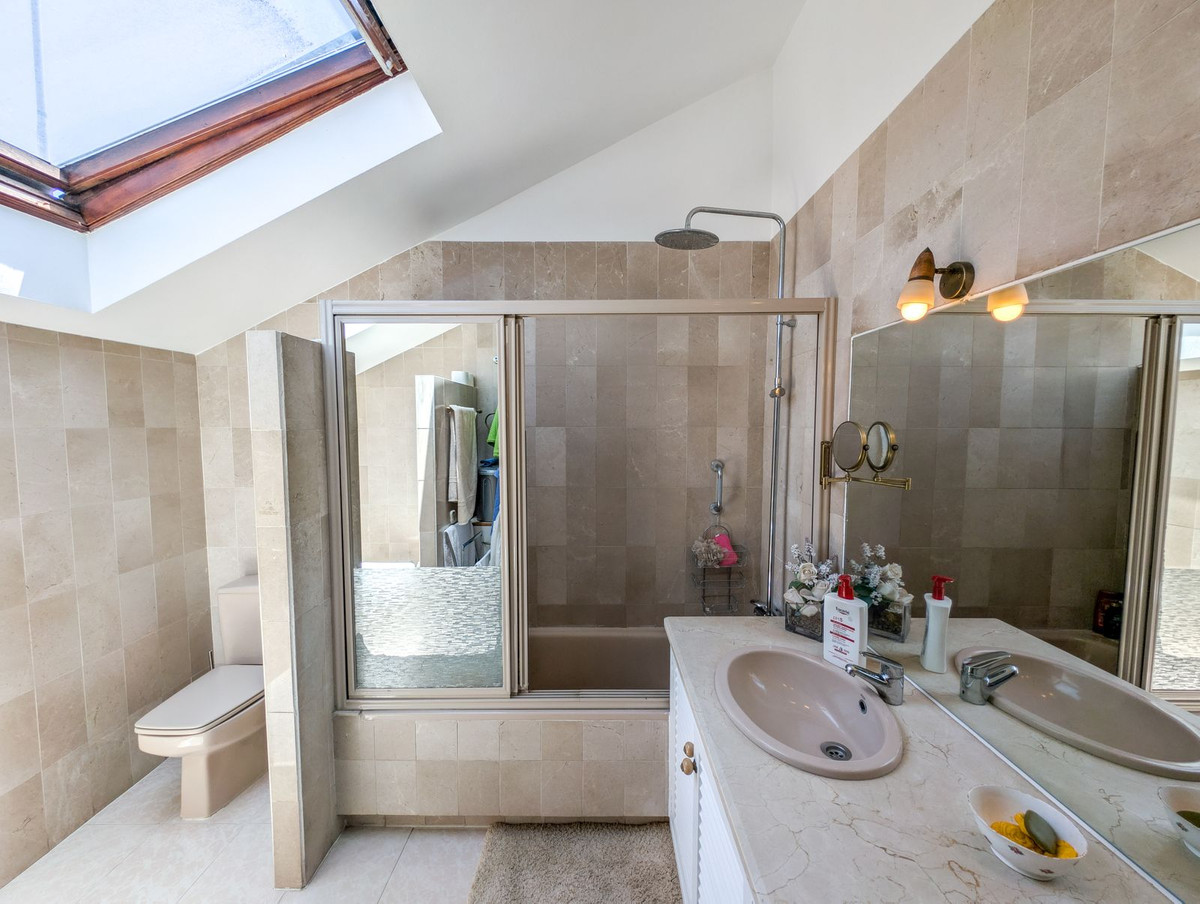 Appartement te koop in Marbella | 3 slaapkamers H5507914