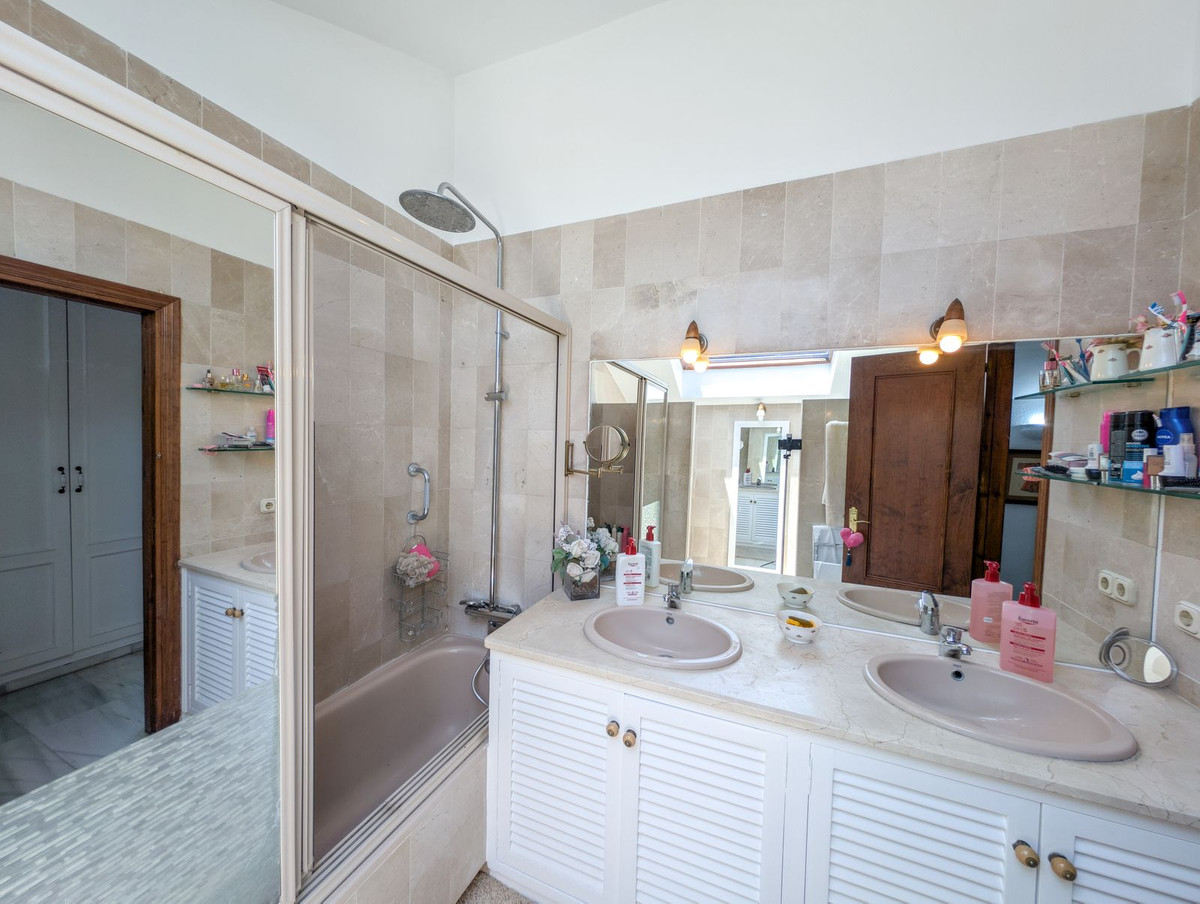 Appartement te koop in Marbella | 3 slaapkamers H5507914