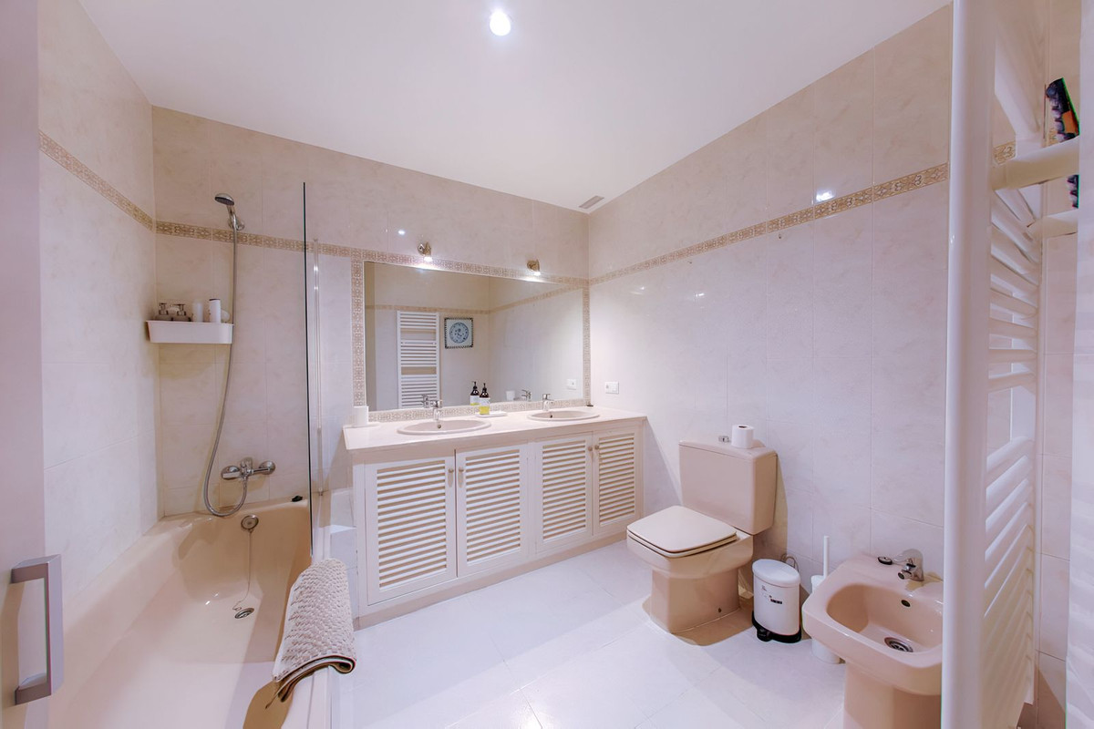 Appartement te koop in Marbella | 3 slaapkamers H5507914