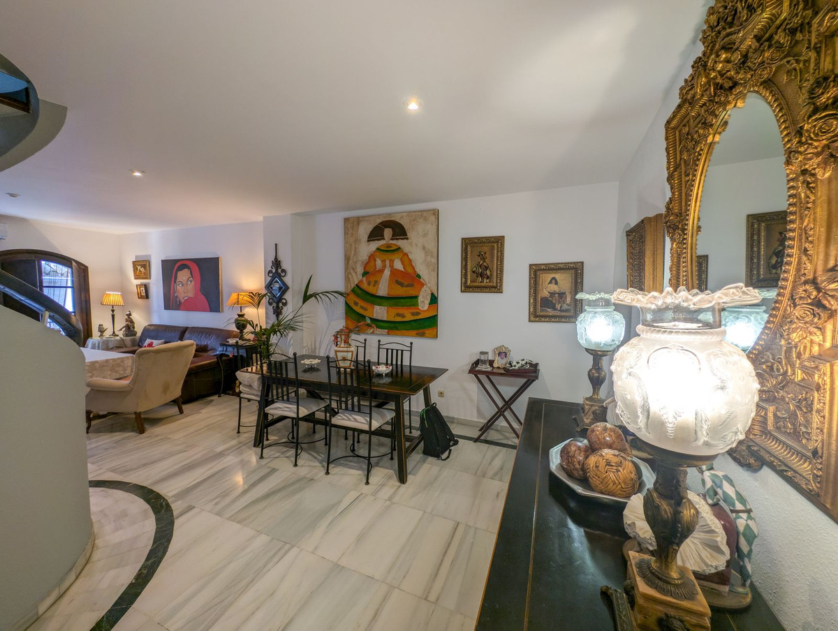Appartement te koop in Marbella | 3 slaapkamers H5507914