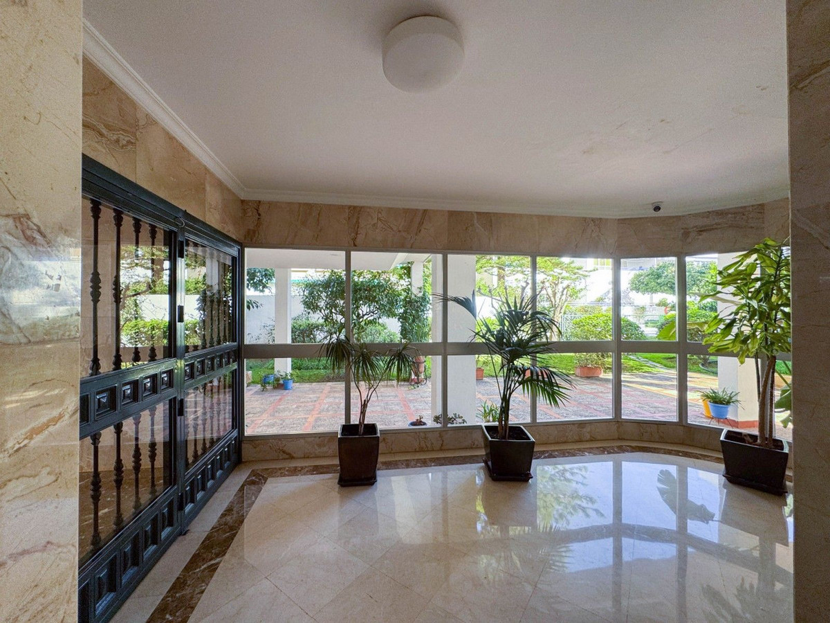 Appartement te koop in Marbella | 3 slaapkamers H5511430