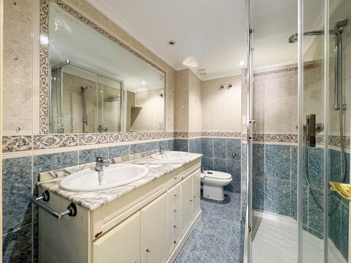 Appartement te koop in Marbella | 3 slaapkamers H5511430