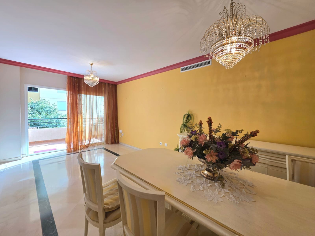 Appartement te koop in Marbella | 2 slaapkamers H5512318