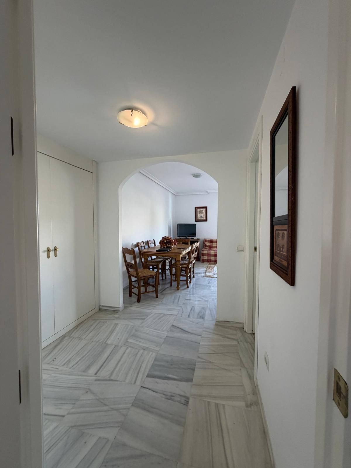 Appartement te koop in Marbella | 2 slaapkamers H5516179