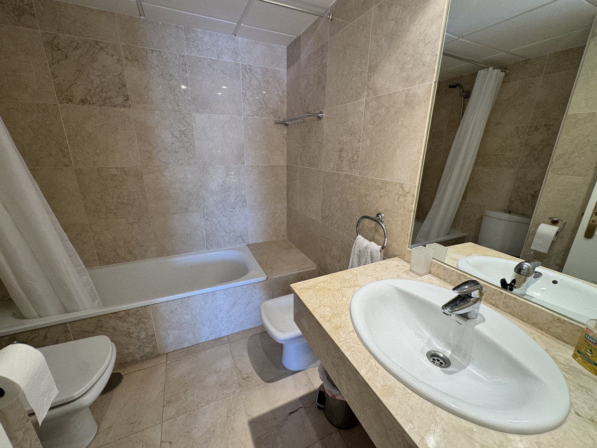 Appartement te koop in Marbella | 3 slaapkamers H5516416