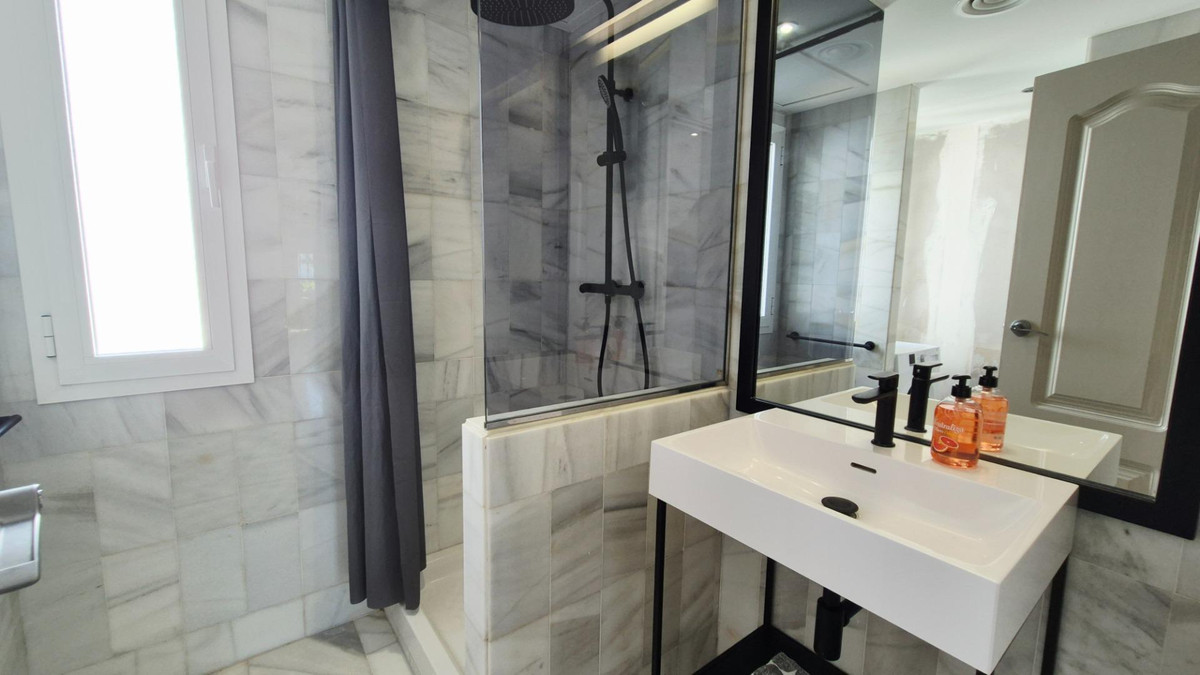 Appartement te koop in Marbella | 3 slaapkamers H5516503
