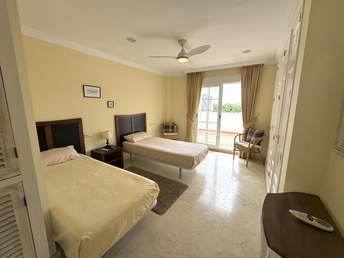 Appartement te koop in Marbella | 3 slaapkamers H5517220