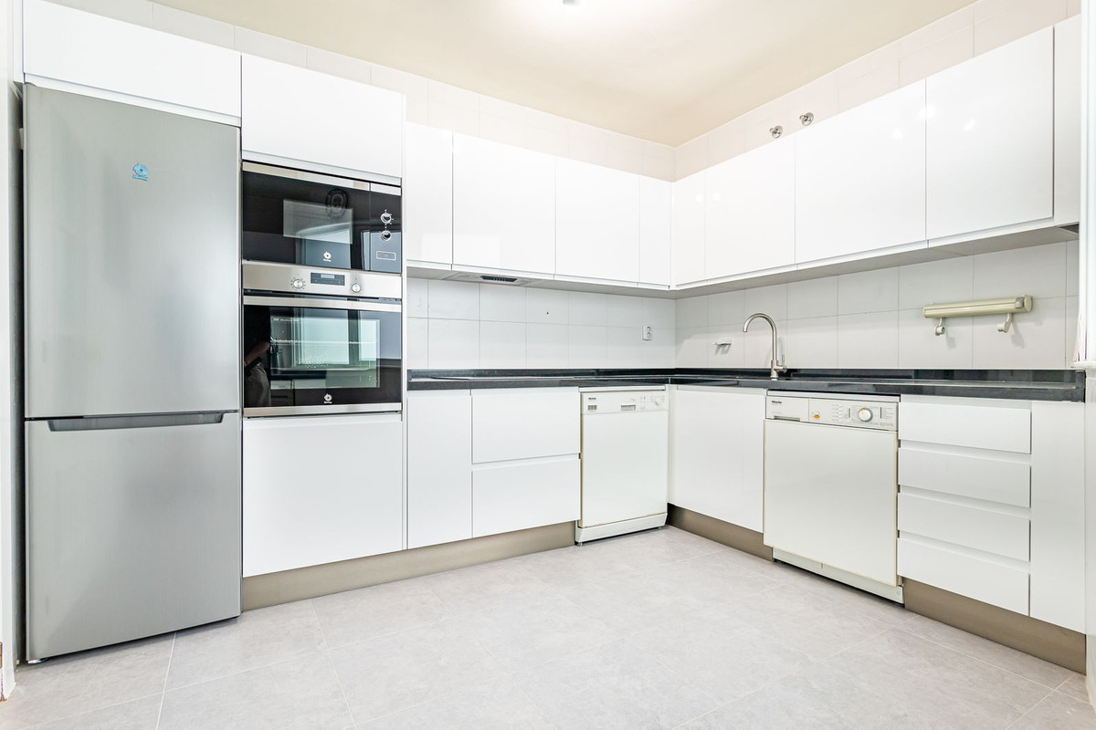 Appartement te koop in Marbella | 3 slaapkamers H5526823