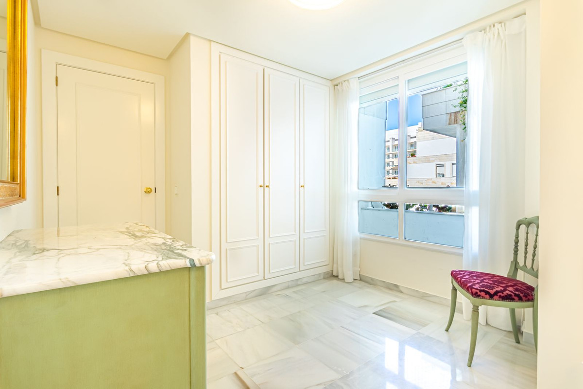 Appartement te koop in Marbella | 3 slaapkamers H5526823
