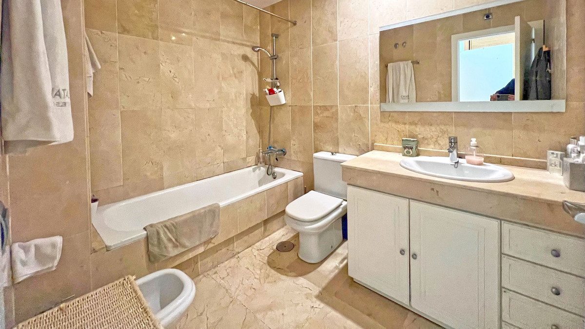 Appartement te koop in Marbella | 4 slaapkamers H5528284