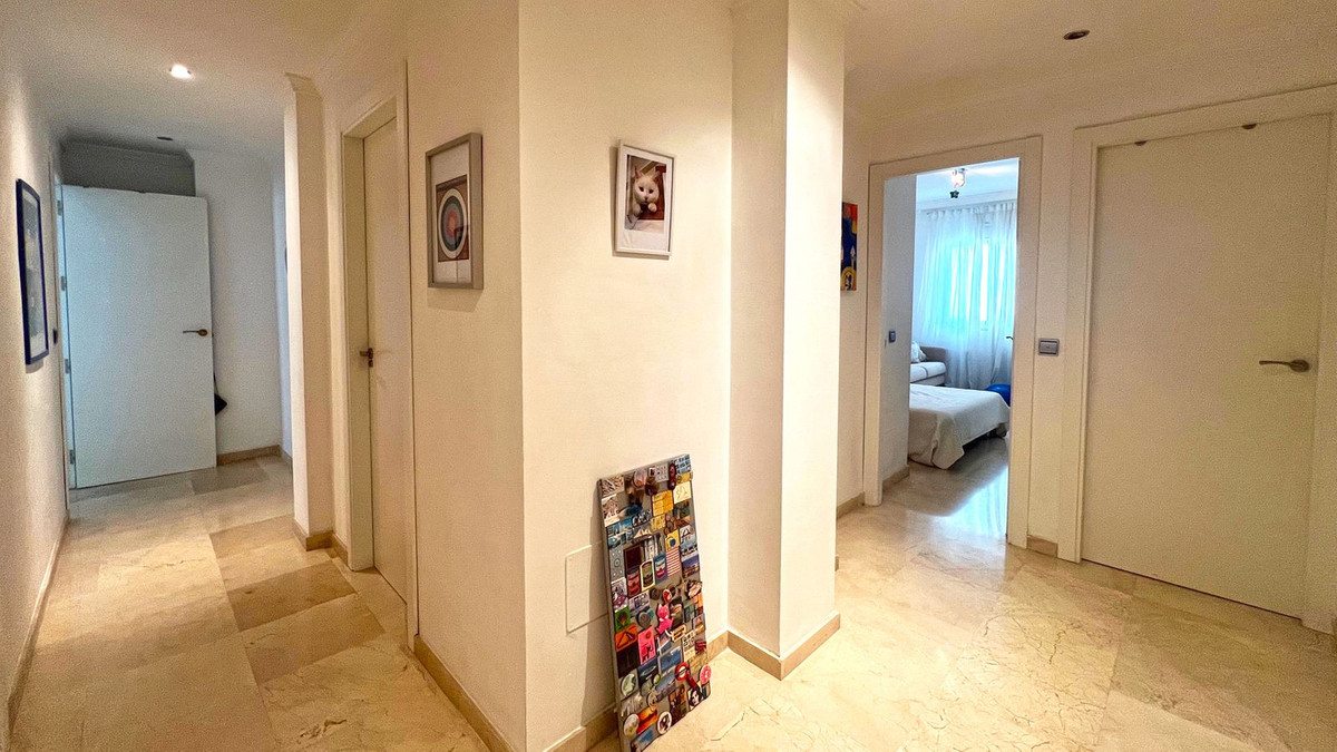 Appartement te koop in Marbella | 4 slaapkamers H5528284